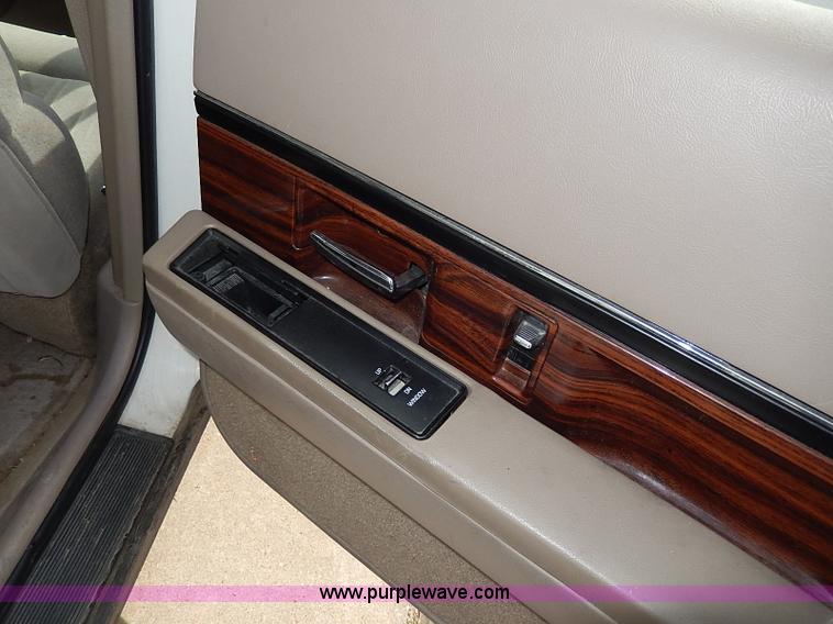 image for item H6009 1997 Buick LeSabre Custom