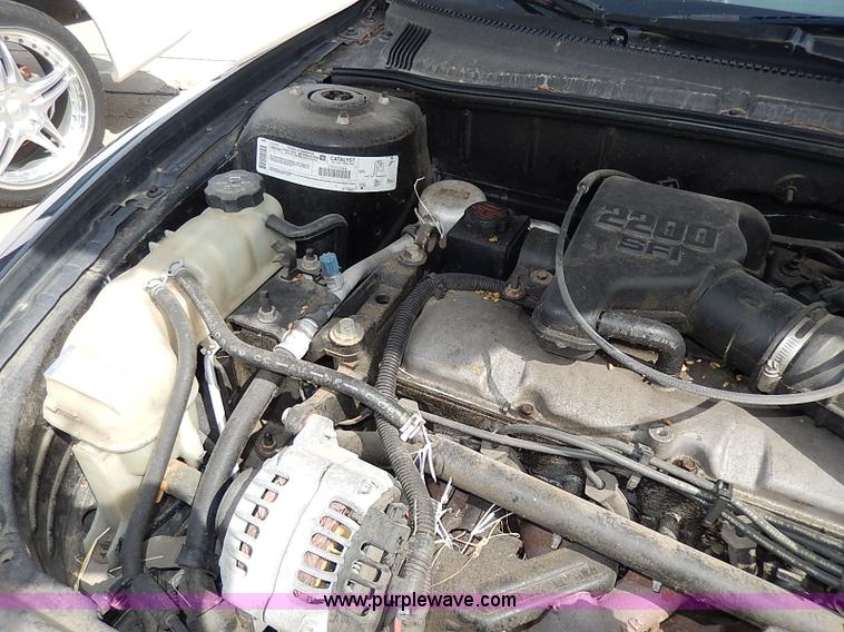 image for item H6020 2000 Pontiac Sunfire SE