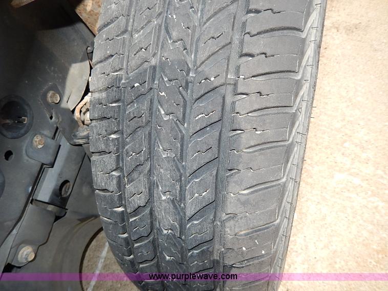 image for item H6020 2000 Pontiac Sunfire SE