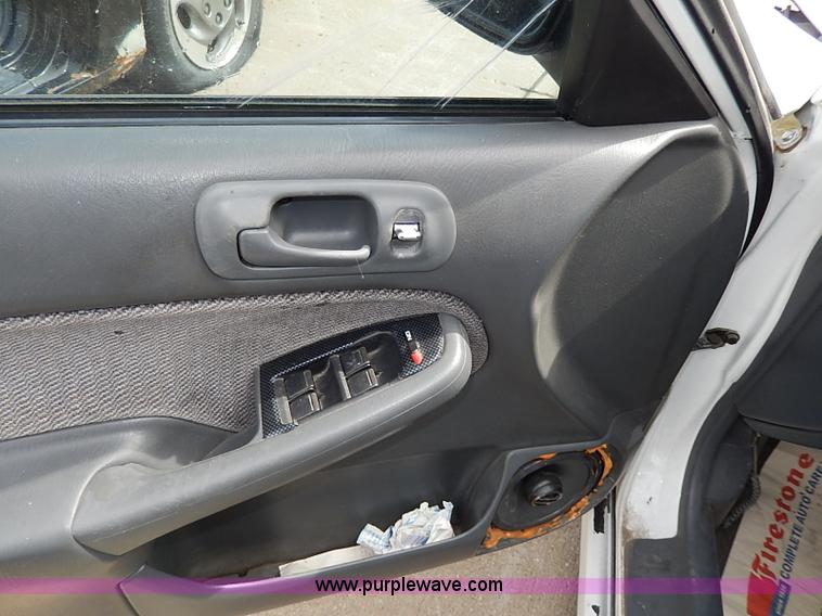 image for item H6021 1998 Honda Civic LX