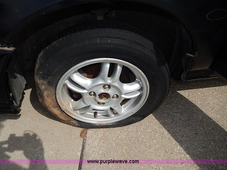 image for item H6024 1998 Nissan Sentra GXE