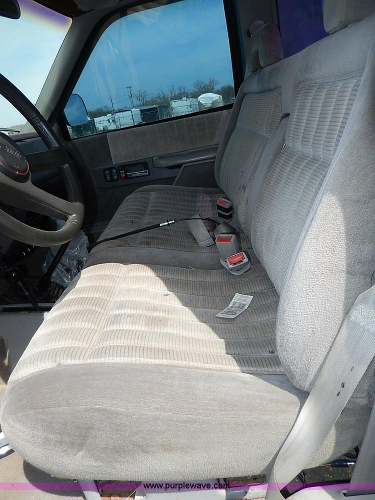 image for item H6025 1993 GMC Sierra 1500