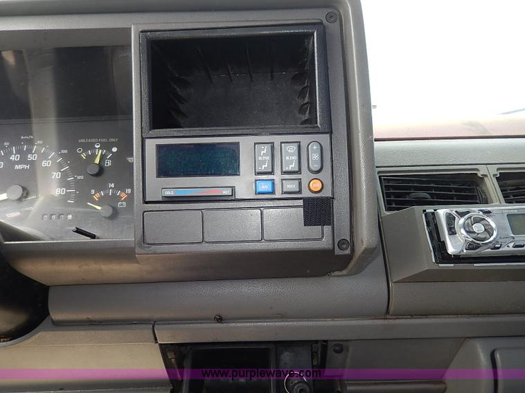 image for item H6025 1993 GMC Sierra 1500