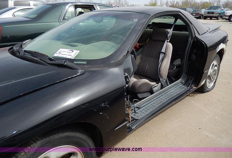 image for item H6031 1995 Pontiac Firebird coupe