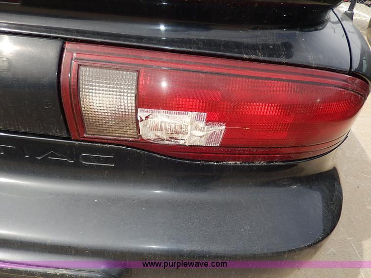 image for item H6031 1995 Pontiac Firebird coupe