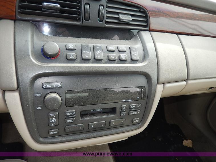 image for item H6041 2000 Cadillac DeVille