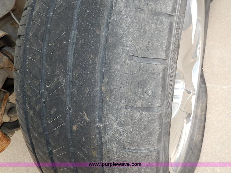 image for item H6042 2000 Chevrolet Suburban 1500