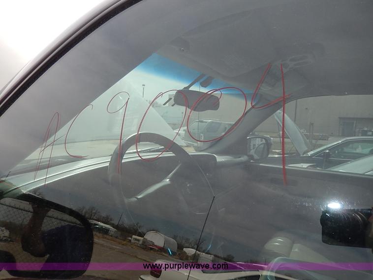 image for item H6042 2000 Chevrolet Suburban 1500