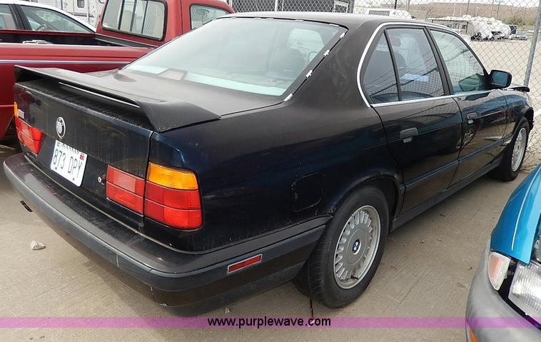 image for item H6044 1990 BMW 525i