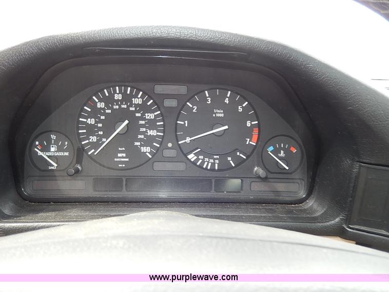 image for item H6044 1990 BMW 525i