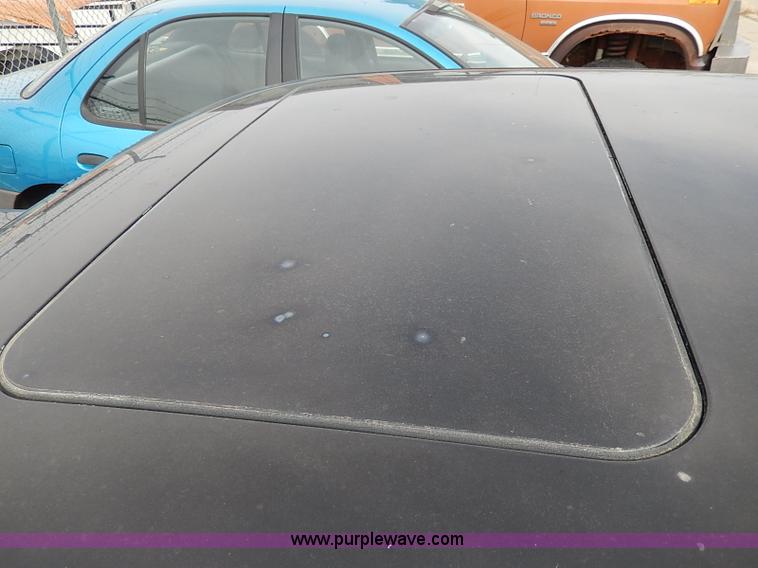 image for item H6044 1990 BMW 525i