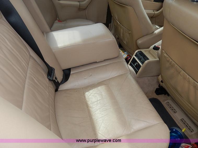 image for item H6044 1990 BMW 525i