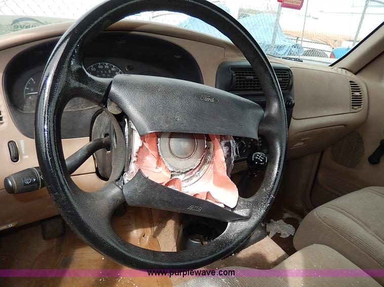 image for item H6047 1997 Ford Ranger XLT