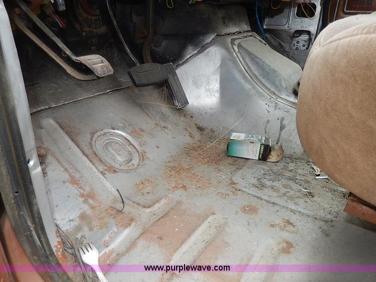 image for item H6054 1982 Ford Bronco