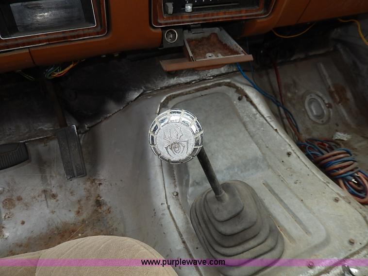 image for item H6054 1982 Ford Bronco