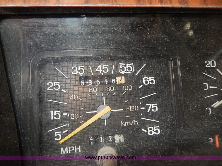 image for item H6054 1982 Ford Bronco