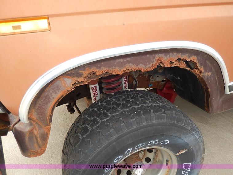 image for item H6054 1982 Ford Bronco