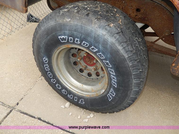 image for item H6054 1982 Ford Bronco