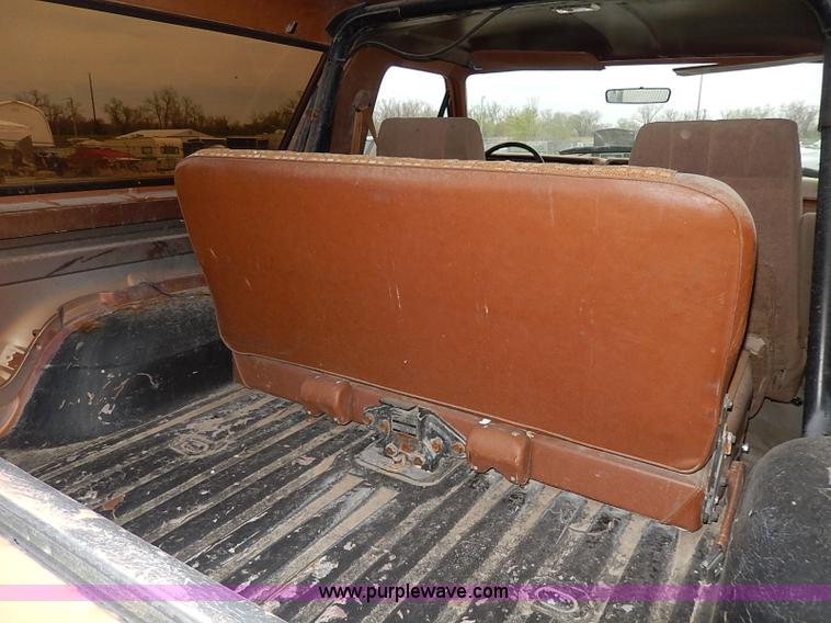 image for item H6054 1982 Ford Bronco