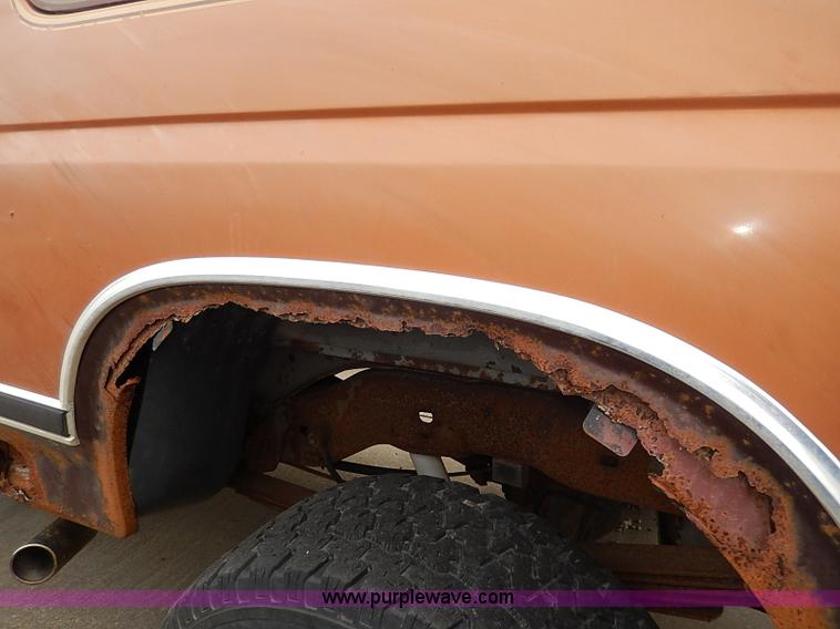 image for item H6054 1982 Ford Bronco