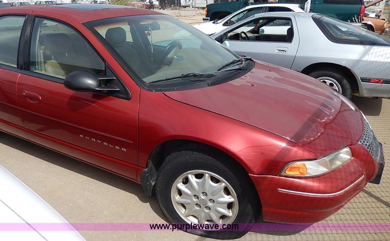 image for item H6063 2000 Chrysler Cirrus LXi