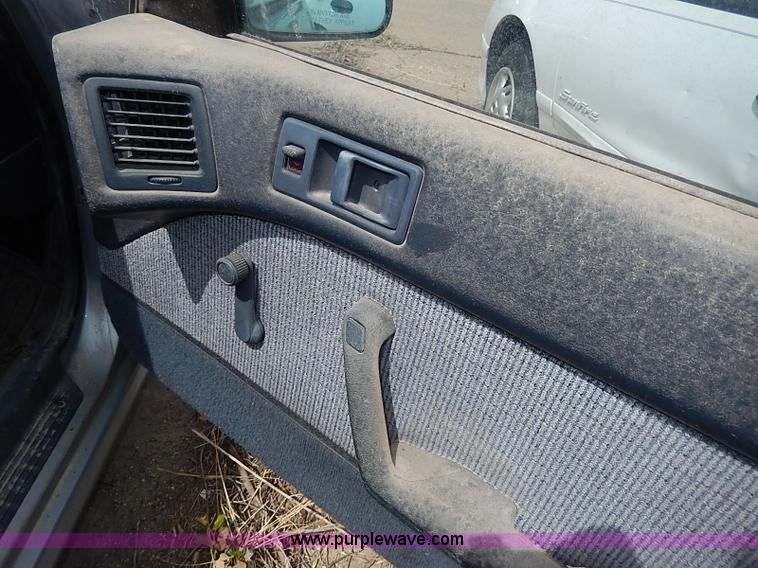 image for item H6065 1987 Mazda RX-7 coupe