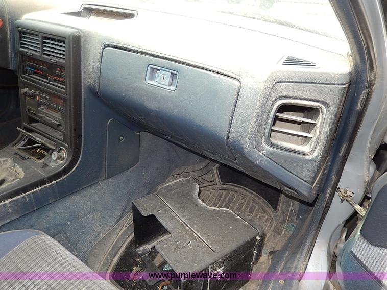 image for item H6065 1987 Mazda RX-7 coupe