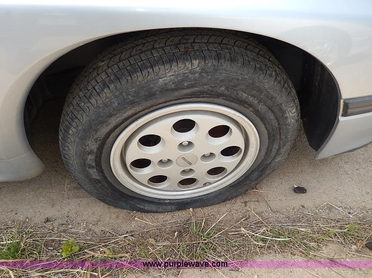 image for item H6065 1987 Mazda RX-7 coupe