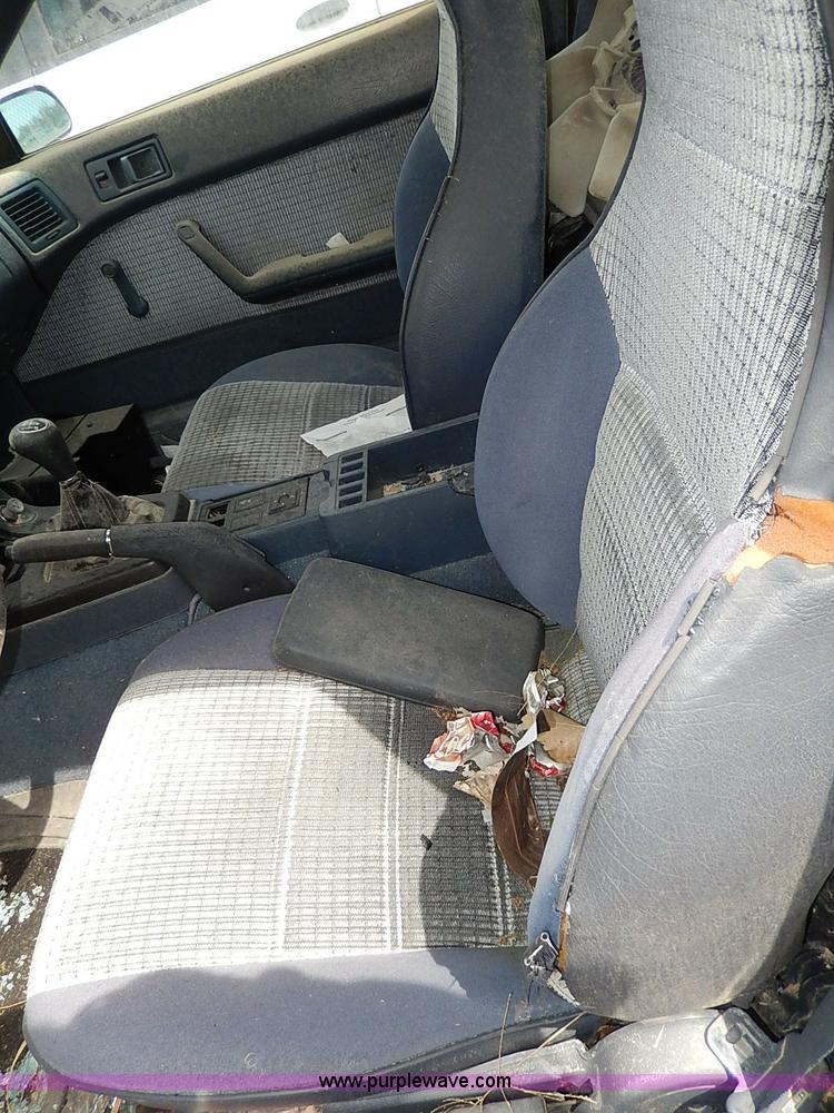 image for item H6065 1987 Mazda RX-7 coupe