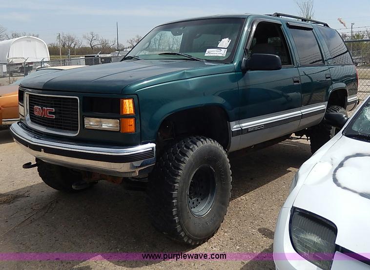 image for item H6069 1997 GMC Yukon