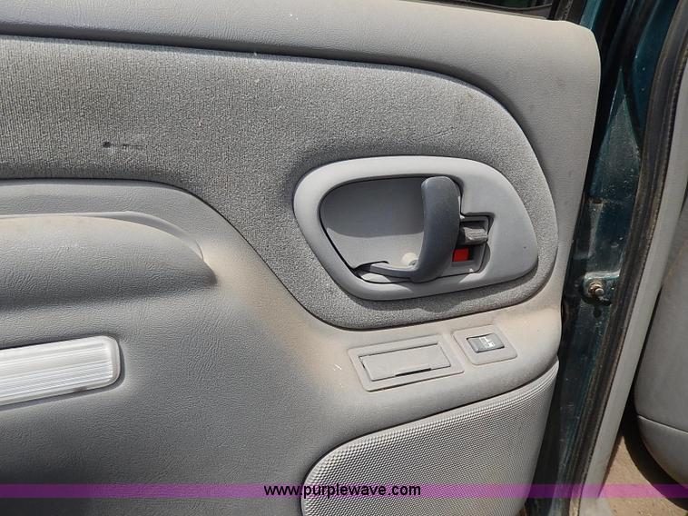 image for item H6069 1997 GMC Yukon