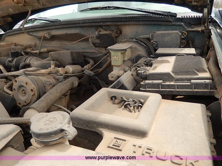 image for item H6069 1997 GMC Yukon