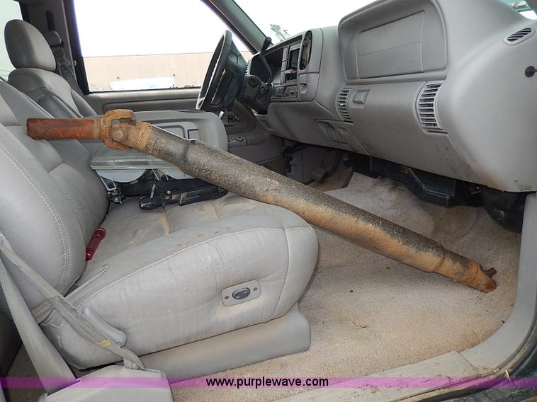 image for item H6069 1997 GMC Yukon