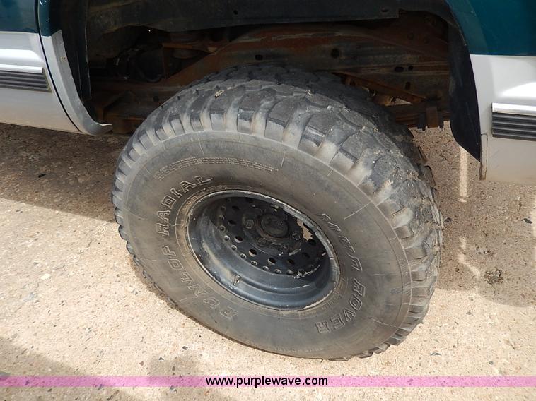 image for item H6069 1997 GMC Yukon