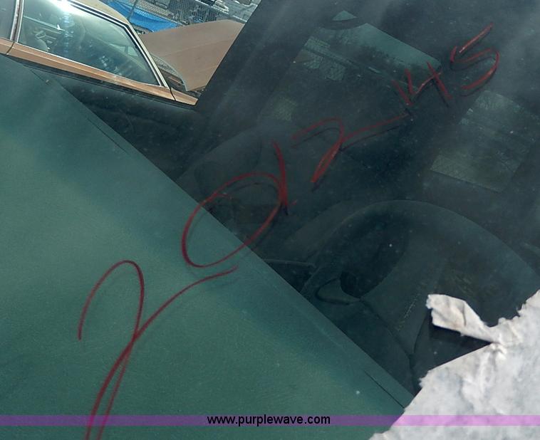 image for item H6069 1997 GMC Yukon