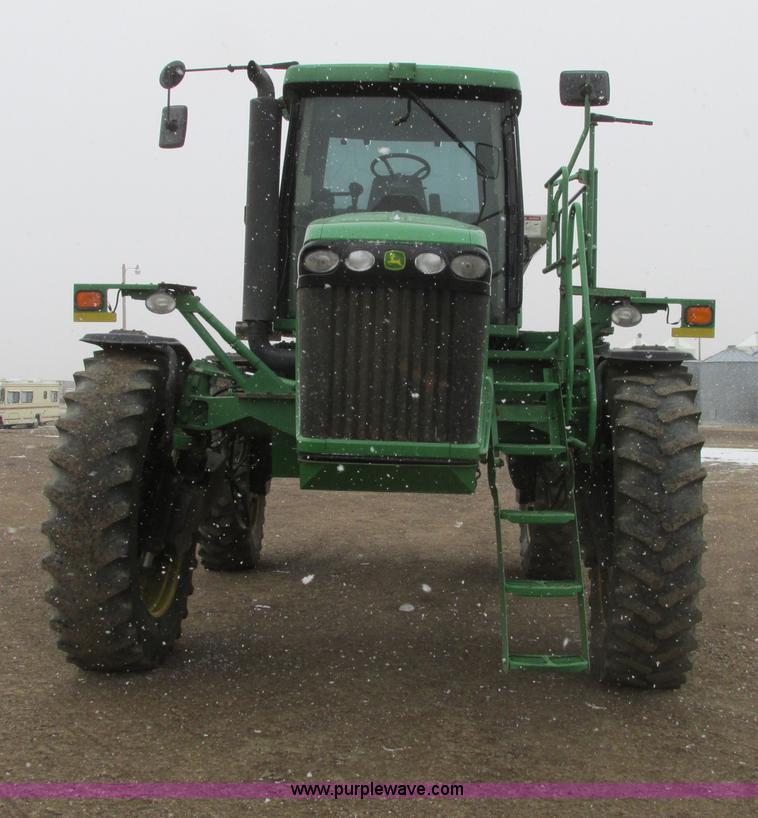 image for item A8658 2005 John Deere 4920 spreader
