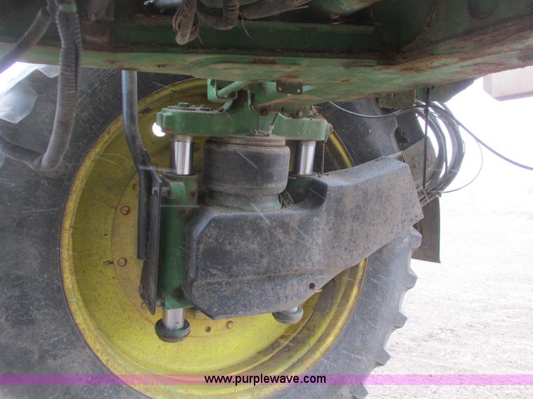 image for item A8658 2005 John Deere 4920 spreader