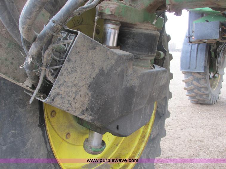 image for item A8658 2005 John Deere 4920 spreader