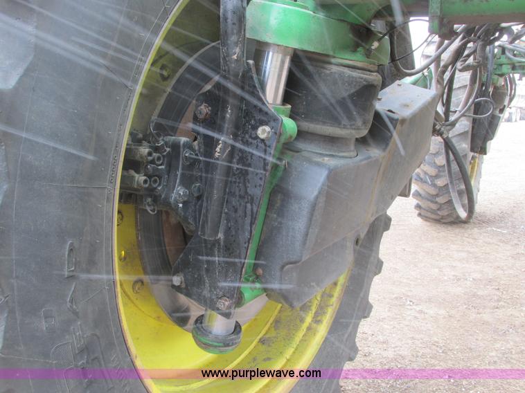 image for item A8658 2005 John Deere 4920 spreader