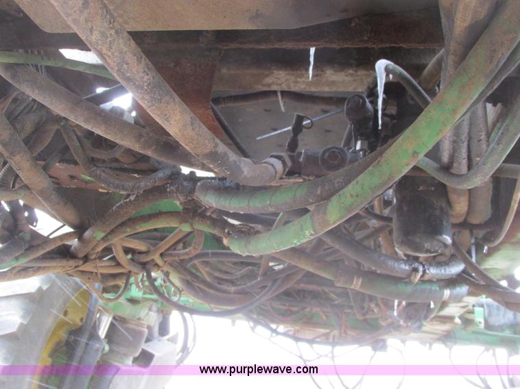 image for item A8658 2005 John Deere 4920 spreader