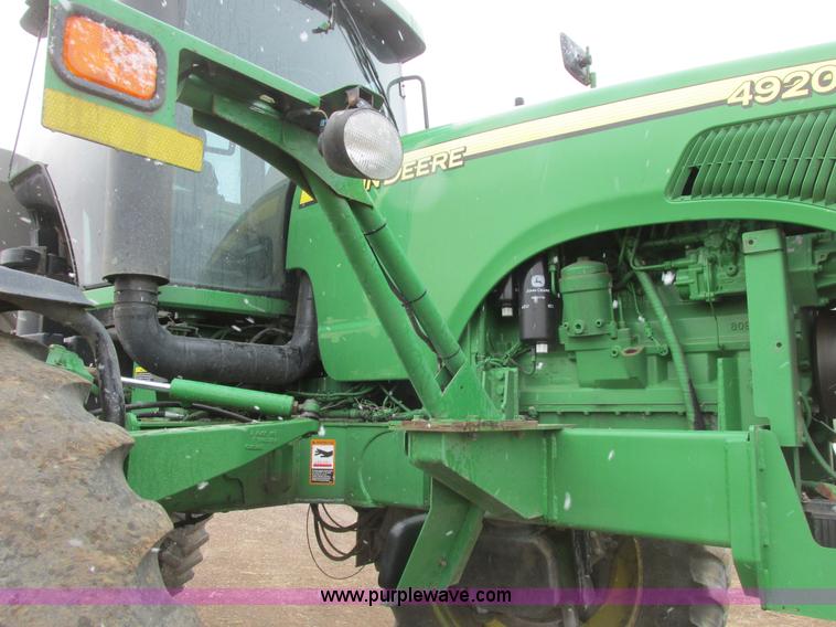 image for item A8658 2005 John Deere 4920 spreader