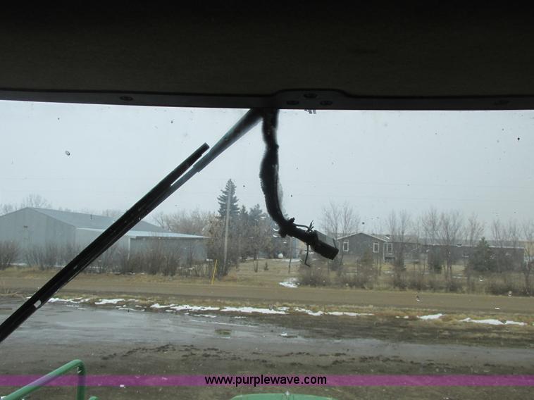 image for item A8658 2005 John Deere 4920 spreader