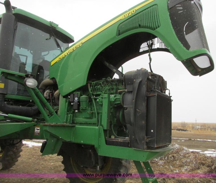 image for item A8658 2005 John Deere 4920 spreader