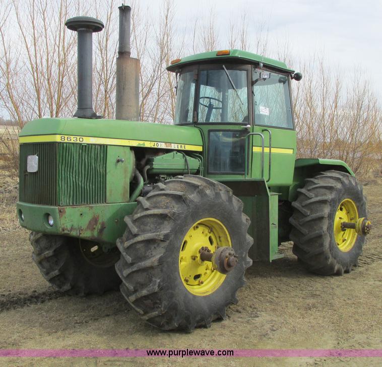 image for item A8663 1982 John Deere 8630 4WD tractor