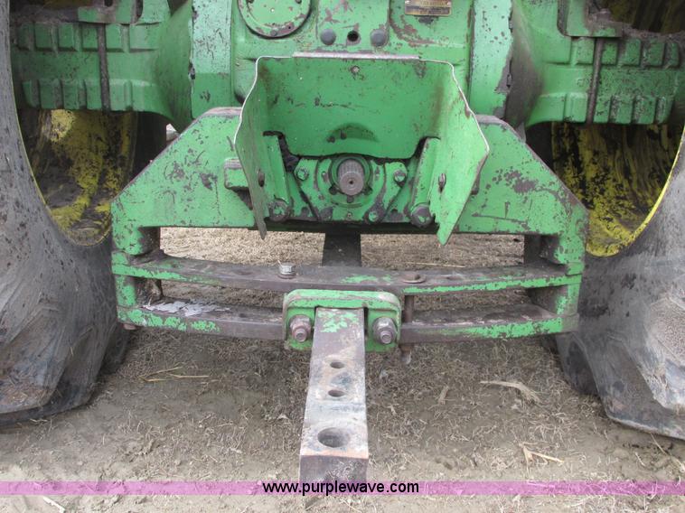 image for item A8663 1982 John Deere 8630 4WD tractor