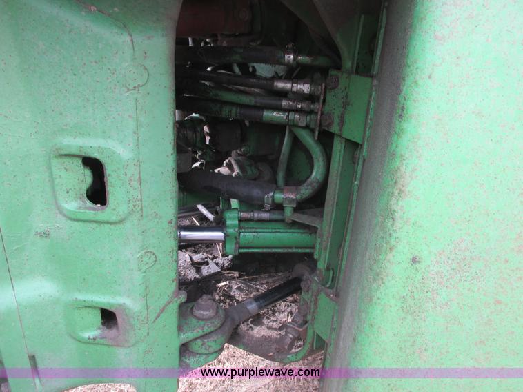 image for item A8663 1982 John Deere 8630 4WD tractor