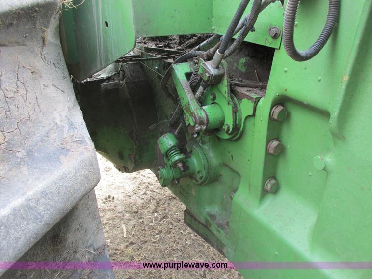 image for item A8663 1982 John Deere 8630 4WD tractor