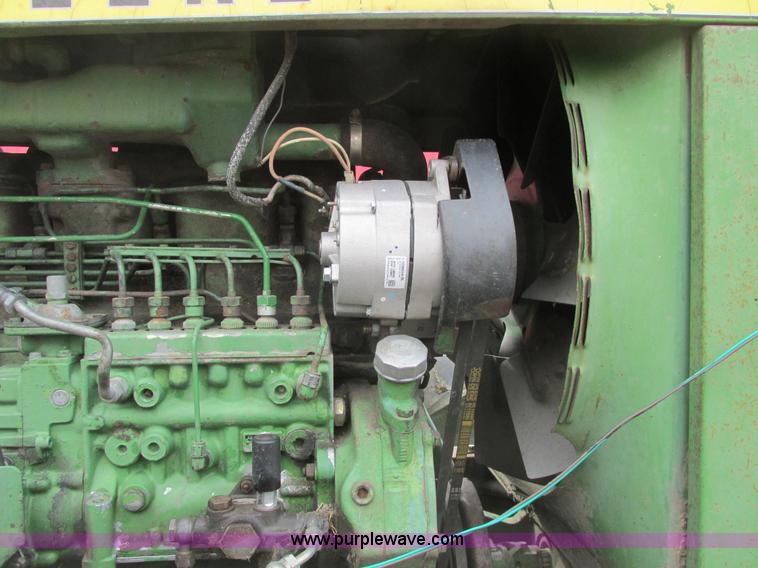 image for item A8663 1982 John Deere 8630 4WD tractor