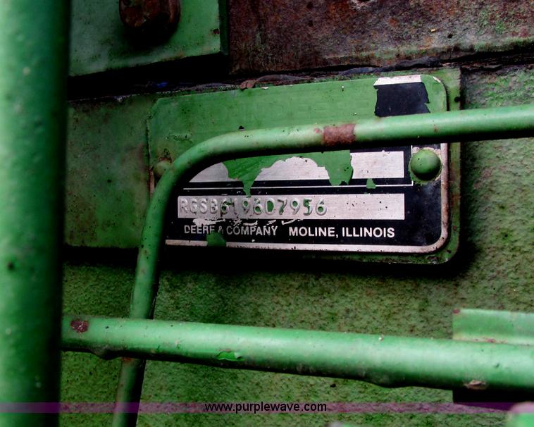 image for item A8663 1982 John Deere 8630 4WD tractor