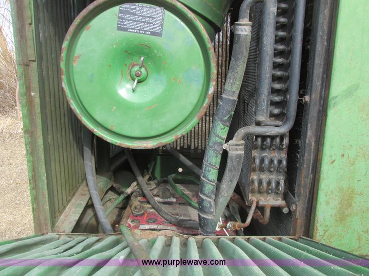 image for item A8663 1982 John Deere 8630 4WD tractor